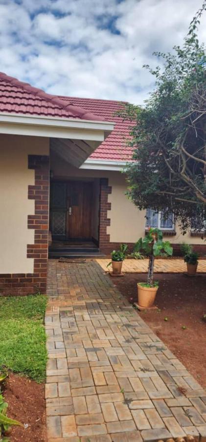 הארארה Lovely 3 Bed In Mount Pleasant - 2153 מראה חיצוני תמונה